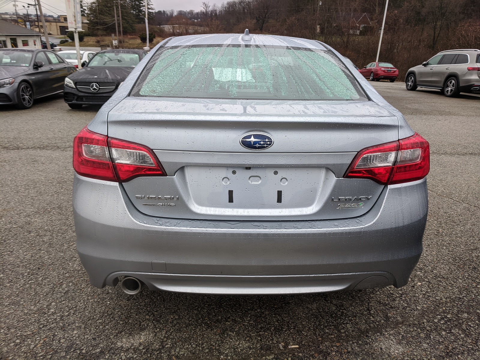 PreOwned 2016 Subaru Legacy 2.5i Limited in Ice Silver Metallic