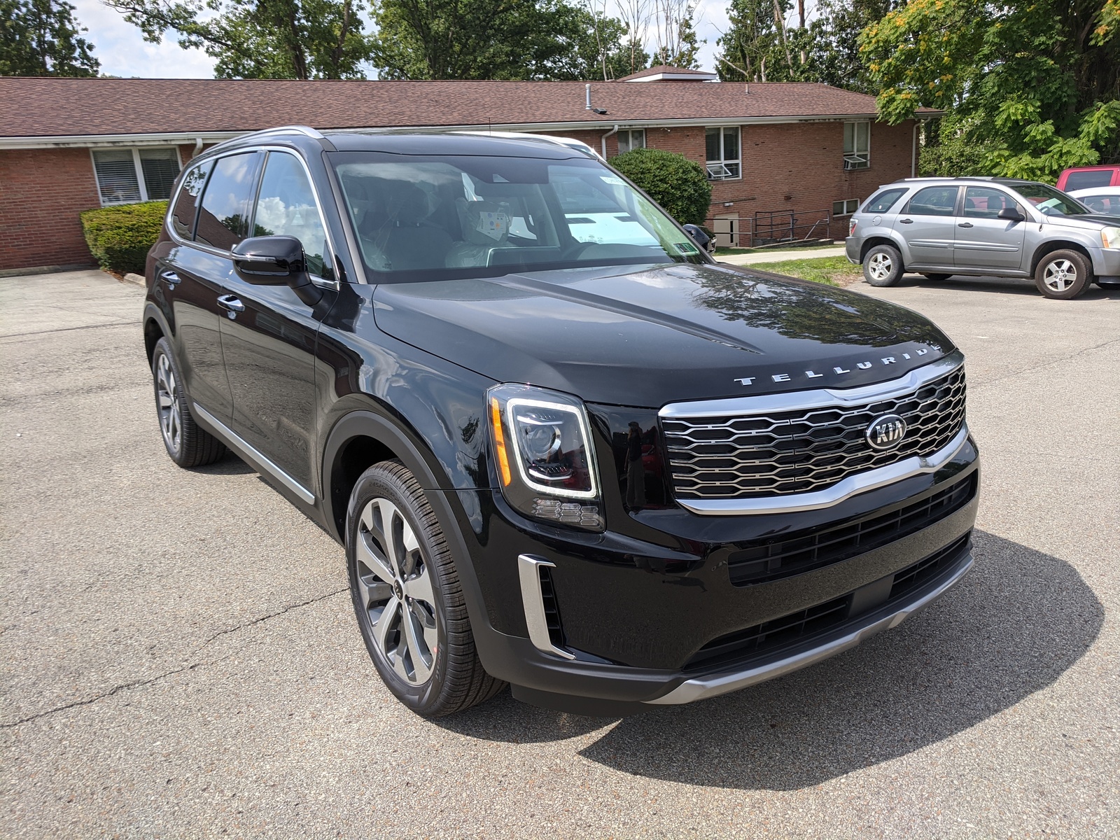 New 2021 Kia Telluride S in Ebony Black | Greensburg, PA | #K04174