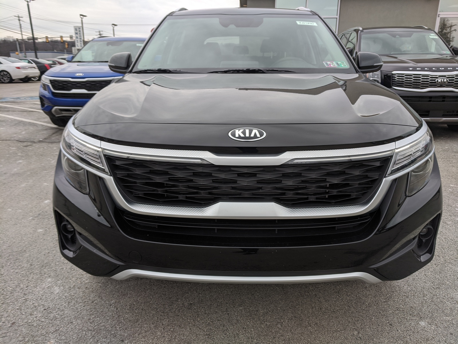 New 2021 Kia Seltos S in Cherry Black | Greensburg, PA | #K04136